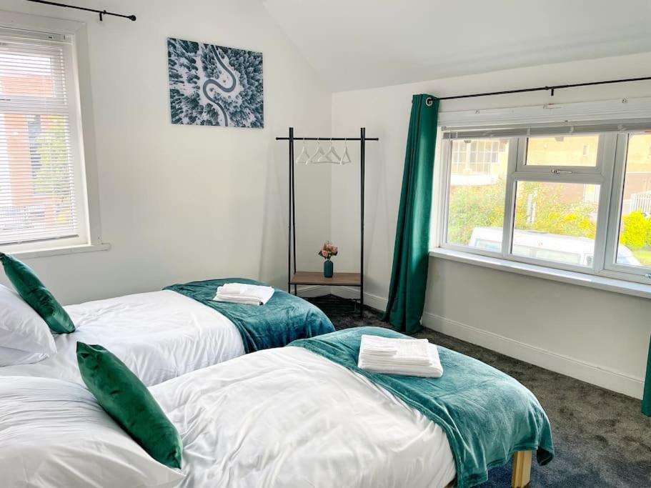 Perfect For Contractors & Families! 7 Beds Free Parking Apartment Birmingham Luaran gambar
